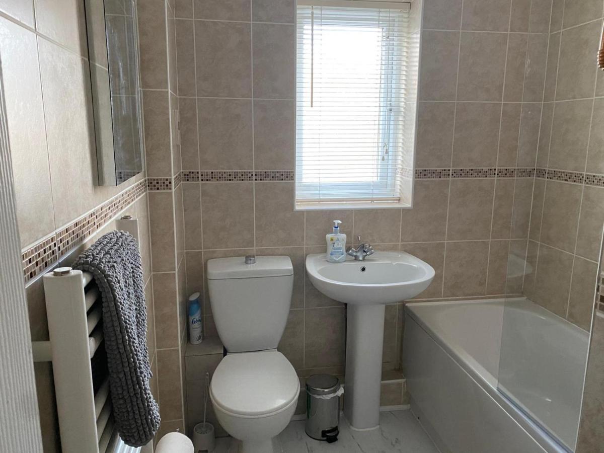 Riverside Park Ground Floor Apartment - St Neots Extérieur photo