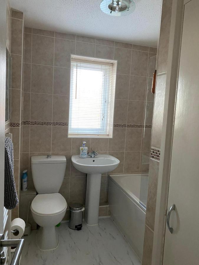 Riverside Park Ground Floor Apartment - St Neots Extérieur photo