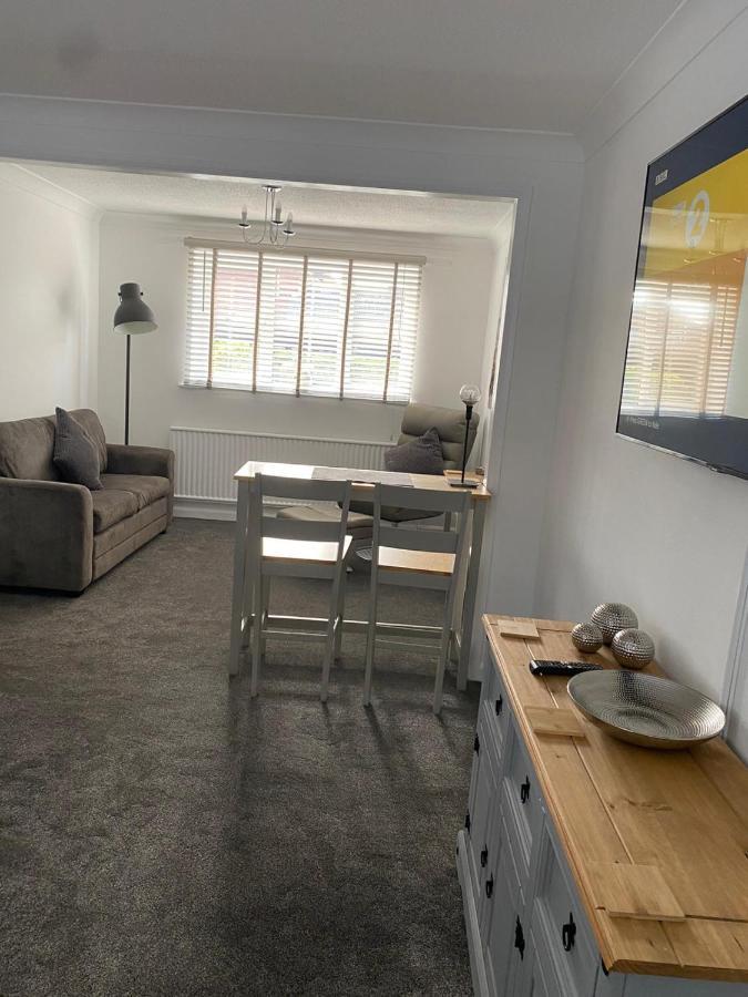 Riverside Park Ground Floor Apartment - St Neots Extérieur photo